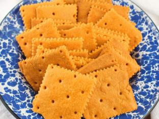 Crackers Crackers