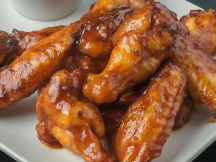 Chicken Wings with Mango Tango BBQ Sauce