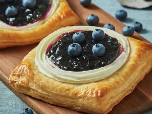 Blueberry Cream Cheese Pastry