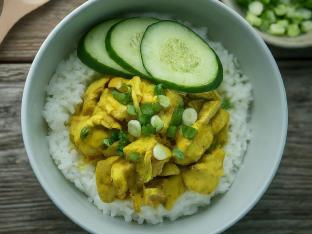 Turmeric Chicken over Jasmine Rice [Large]