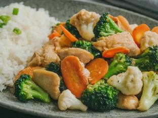 Mixed Vegetables with Chicken and Rice Mixed Vegetables with Chicken and Rice