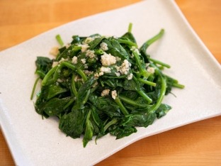Sauteed Pea Shoots with Garlic Sauteed Pea Shoots with Garlic