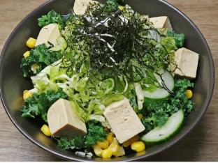 Regular Organic Tofu over Salad with Cucumber, Cabbage, Raw Kale, Sweet Corn, Green onion, Soft Tofu, and Shredded Nori