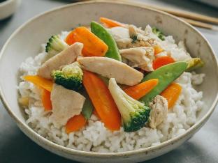 Steamed Chicken with Mixed Vegetables Steamed Chicken with Mixed Vegetables