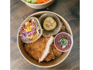 Crispy Chicken Rice | White Rice | Korean Pickle & Korean Salad Crispy Chicken Rice | White Rice | Korean Pickle & Korean Salad