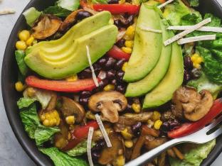 Mushroom Fajita Southwest Salad | Oil and Vinegar
