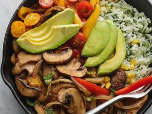 Mushroom Fajitas Burrito Bowl | Borracho Beans