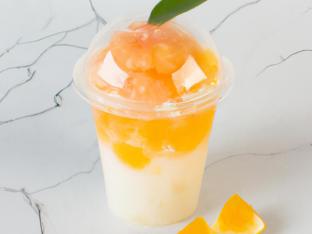 Grapefruit Yakult with Mango Jelly [Half Sweet]