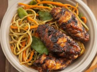 Jamaican Jerk Chicken Wings with Veggie Lo Mein Boxed Meal Jamaican Jerk Chicken Wings with Veggie Lo Mein Boxed Meal