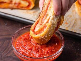 Pepperoni Stromboli Pepperoni Stromboli
