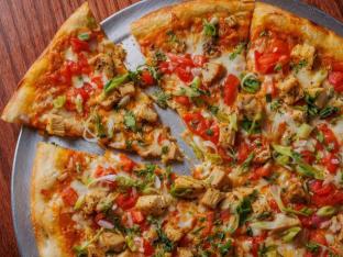 Butter Chicken Pizza Butter Chicken Pizza