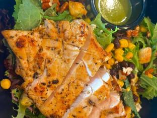 Blackened Chicken Texan Salad Blackened Chicken Texan Salad