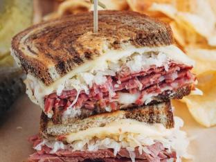 Reuben Sandwich Reuben Sandwich