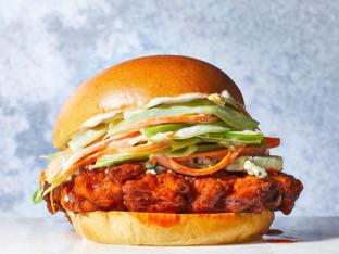 Spicy Crispy Chicken Burger Spicy Crispy Chicken Burger