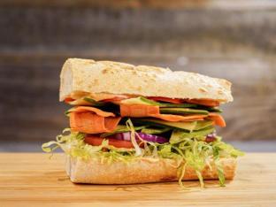VEGAN Veggie Sandwich with Garden Salad VEGAN Veggie Sandwich with Garden Salad
