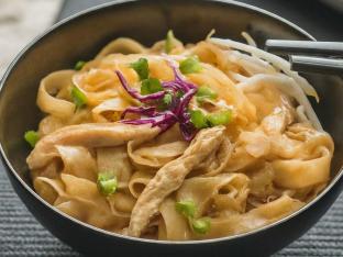 Chicken Kee Mao with Vegetable Gyoza