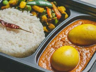 Light Carb Egg Curry with Veggie Korma and Tawa Vegetables Light Carb Egg Curry with Veggie Korma and Tawa Vegetables