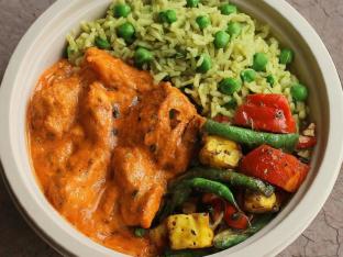 Chicken Curry with Peas Pulao and Tawa Veggies (Allergen Free) Chicken Curry with Peas Pulao and Tawa Veggies (Allergen Free)