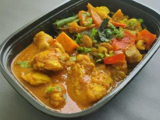 Light Carb Chicken Curry with Tawa Veggies Light Carb Chicken Curry with Tawa Veggies