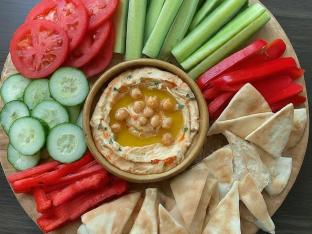 Hummus Platter With Roasted Garlic Hummus