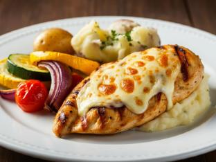 Chicken Breast with Rustic Mashed Potatoes and Steamed Veggies [Large]