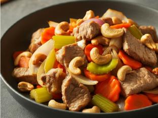 Golden Cashew Stir-Fry with Pork Golden Cashew Stir-Fry with Pork