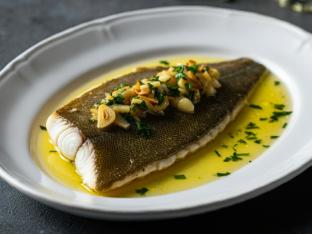 Pan Seared Flounder with Greek Spices Pan Seared Flounder with Greek Spices