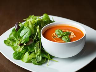 Tomato Soup (Vegan) Tomato Soup (Vegan)