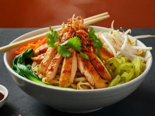 Dan Dan Noodle with Chicken (Gluten Free) Dan Dan Noodle with Chicken (Gluten Free)
