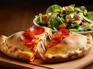 Pepperoni Calzone Boxed Meal