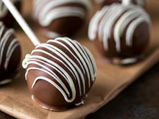 Gingerbread Cake Pops