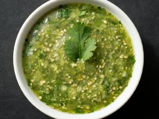 Aji Verde (spicy Peruvian Green Sauce) Aji Verde (spicy Peruvian Green Sauce)