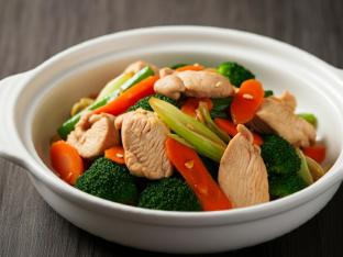 Mixed Veggie and Chicken Stir Fry Mixed Veggie and Chicken Stir Fry