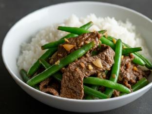 Beef String Bean Stir Fry Boxed Meal Beef String Bean Stir Fry Boxed Meal
