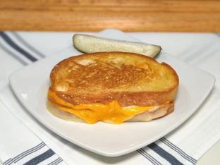 Grilled 3 Cheese Panini