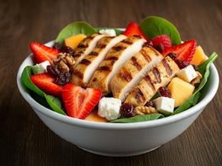 Strawberry Spinach Salad with Chicken