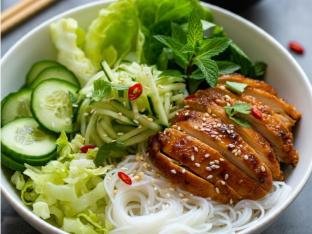 5 Spice Chicken Vermicelli Bowl (Gluten Free)