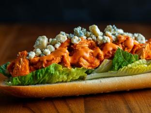 Buffalo Chicken Baguettini