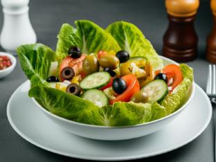 Greek Salad (No Cheese)