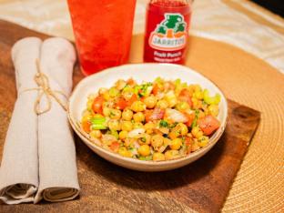 Side of Ensalada de Garbanzo (Chickpea Salad) Side of Ensalada de Garbanzo (Chickpea Salad)