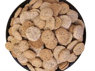 Brown Sugar Oatmeal and Chocolate Chip Mini Crisp Cookie Platter