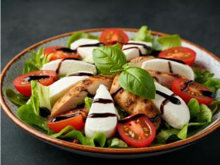 Caprese Salad with Chicken Caprese Salad with Chicken