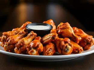 Buffalo Chicken Wings (24 pieces)