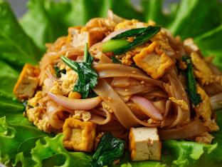 Tofu Kua Gai Noodle [21 oz]