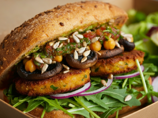 Roast Mushroom Sandwich and Salad Boxed Meal [Large]