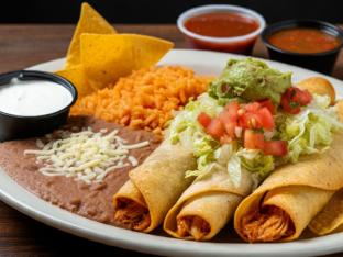 Shredded Chicken Taquitos Rancheros Combo (Corn) Shredded Chicken Taquitos Rancheros Combo (Corn)