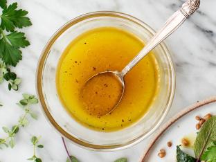 Zesty Apple Cider Vinaigrette Dressing