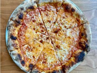 Vegan Margherita Pizza Vegan Margherita Pizza