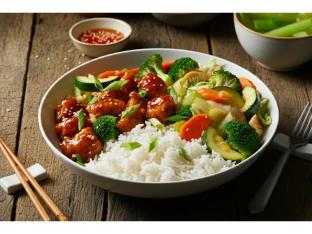 Gluten-Free General Tso's Chicken, Steamed Rice and Mixed Veggies [Large]