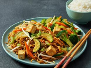 Tofu Veggie Chow Mein, Steamed Rice and Mixed Veggies [Large]